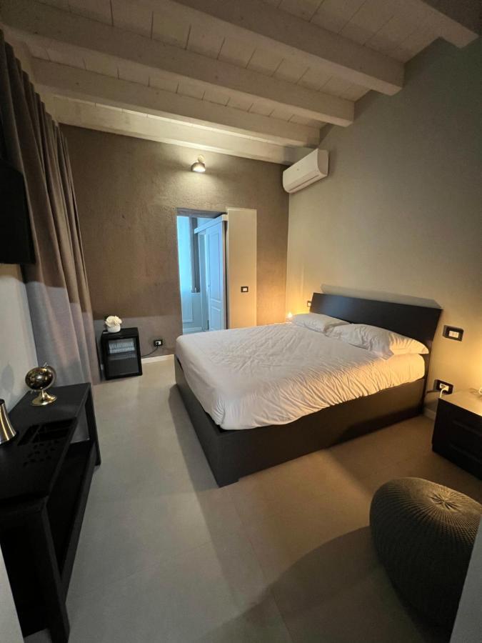 V&B Suites And Apartments Pavia Eksteriør billede